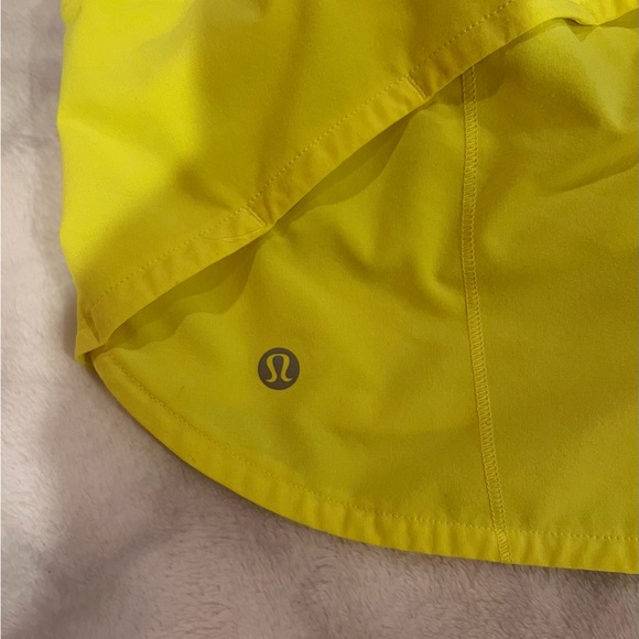 Speed Up Low-Rise Lined Short 2.5" - Picture 3 of 4